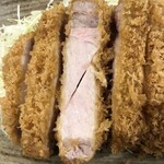 とんかつ 大倉 - 毎回安定の火入れ、お肉にも脂がのってます