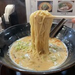 神風 - スープがよく絡む