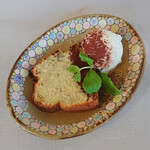 VEGE TAVOLA EDOYA - バナナケーキ　バニラアイス添え（本日のドルチェ）+330円