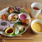 ハーブカフェ 鈴廼園 - ハーブプレートランチ