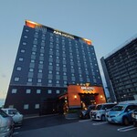 さしま - アパホテルの　真ん前にあります