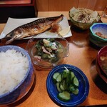さしま - ごはん炊きたて　　漬物自家製が嬉しい　