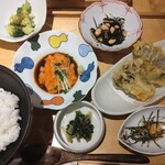 おばんざい・炙り焼き・酒 菜な - 