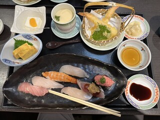 Sushikappousushigoten - 魚河岸膳