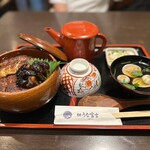 218079575 - 肝入り上ひつまぶし丼＠6600円