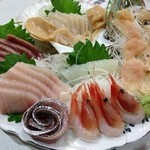 ぴんぽん - 刺身盛り合わせ