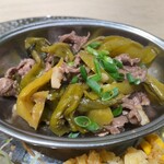 VIN BUFFET - 牛肉と高菜の炒め物
