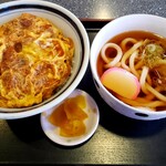 うどん 松よし - 料理写真:かつ丼セット