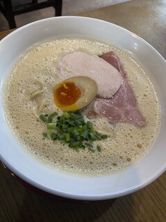 アワトロ龍宮 - アワトロラーメン