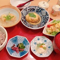 豆富料理と吟醸せいろ蒸し 八かく庵 大阪ステーションシティ店 - 
