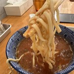 極濃湯麺 フタツメ - 【2023.9.19(火)】麺をスープに浸けた