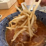 極濃湯麺 フタツメ - 【2023.9.19(火)】麺をスープに浸けた
