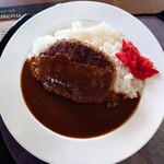 セントラル福岡ゴルフ倶楽部 レストラン - ハンバーグカレー（大盛り）