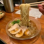 唯一無二のらぁ麺専門店 イ袋ワシづかみ - 