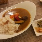 ベジ・フル・スパイス - 野菜カレー（1000円）