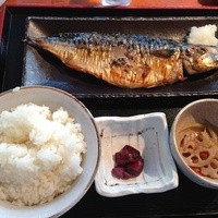 炭火焼イタリアン 海串 ブラーチェ - 文化サバの炭火焼き定食　840円