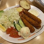 コメダ珈琲店 新宿三丁目店 - 