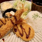 Sazan Kohi Ten - 海老フライと牛肉コロッケプレートランチ