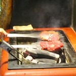 京味 もと井 - 牛ヒレ：真っ赤に焼けた備長炭で牛ヒレを焼き上げていきます。（ヒレ肉のお料理の写真を撮り忘れてしまいました。）