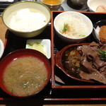 鉄板料理 堂島 - 2013.10和牛すき焼き弁当