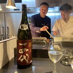 Japanese Soba Noodles 蔦 - 冨田さんが用意してくれた「十四代」　※2023年9月19日は特別営業『Japanese Soba Noodles 蔦×中華蕎麦 とみ田×らぁ麺 飯田商店「友へ」』