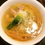 麺の風 祥気 - 鶏油がキラキラ　しおそば