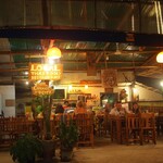 Local Thai Food Restaurant - 外観