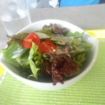 セットのサラダ