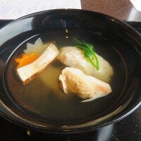 京料理 熊魚菴 たん熊北店 横浜ホテルニューグランド店 - 吸い物
