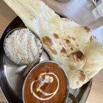 Dhiwariindhianresutoran - ナンとご飯、両方とも食べれるカレー