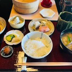 石葉 - 浅利の味噌汁、しらす大根、明太子、お浸しなど