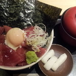 まぐろ問屋のまぐろ丼