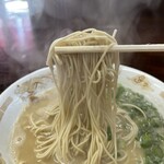 豚骨ラー麺 ごん太 - 麺(カタ)