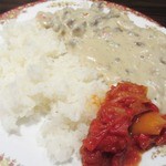 Cafe RUSSIA - 手前の赤は、ラタトゥイユ風