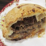 Cafe RUSSIA - 半分に割るとこんな感じ