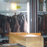 たんや又兵衛 - 熟成中のタン