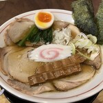 別府中華そば 熊猫 - チャーシュー麺 1,100円