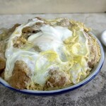 大衆食堂 若名 - 上カツ丼は690円！卵入りだぜ