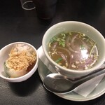 タイの食卓 オールドタイランド - 春巻きとタイスープ