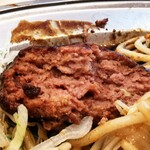 洋食屋 大越 - ハンバーグの断面