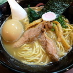 おおぜき中華そば店 - 【限定】鴨白湯そば（750円）＋味玉（100円）