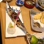 活魚割烹 赤坂 - デカ秋刀魚焼