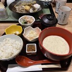 Gohan To Tororo Toro Mugise Reo Hachi Oujiten - 