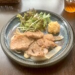 バルバルキッチンアメリ - 日替わりランチ：スパイシーチリポーク(¥830) メイン