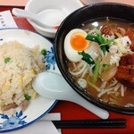 中華居酒屋 東方飯店 - 豚バラ肉タンメンとチャーハンセット