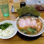 裏武蔵家 - 燻製チャーシュー麺1,150円+小ライス50円