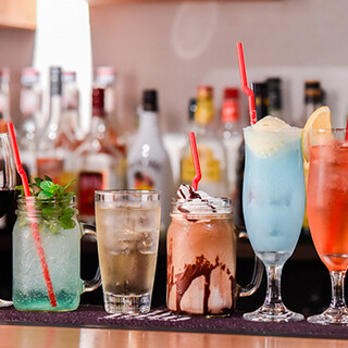 We have 200 types of drinks available ◎ We will also make your favorite cocktail.