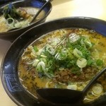 Misozen - ゴマの香り豊かな黒ごま担々麺、800円