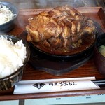 肉屋 堀もと - ローストンテキ厚熱鉄板ダブル￥2200