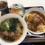 フードプラザ コスモス - オムカレー + ラーメンセット定価¥770だけど14時までは¥500！